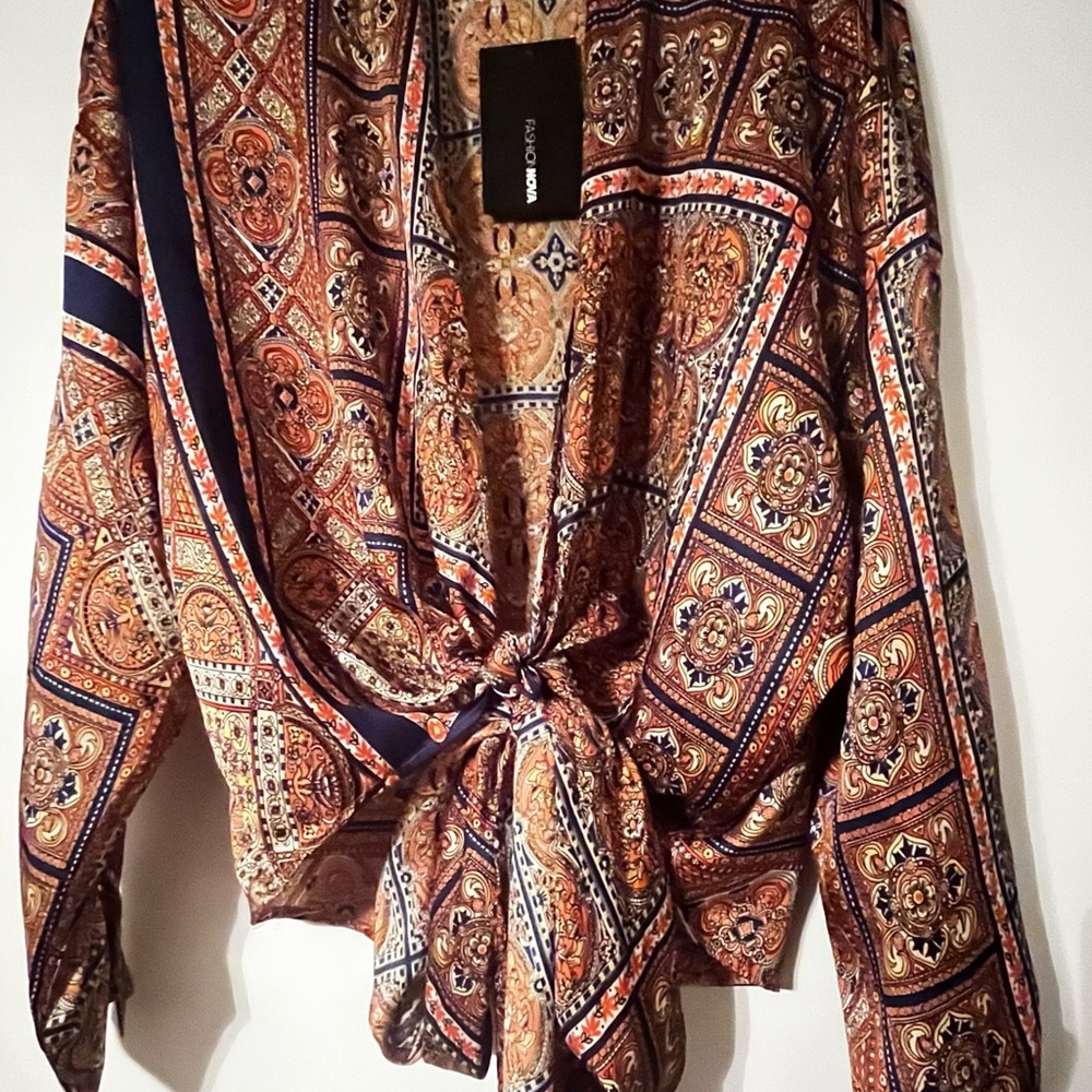 Fashion Nova Multicolor Paisley Tie-Front Blouse